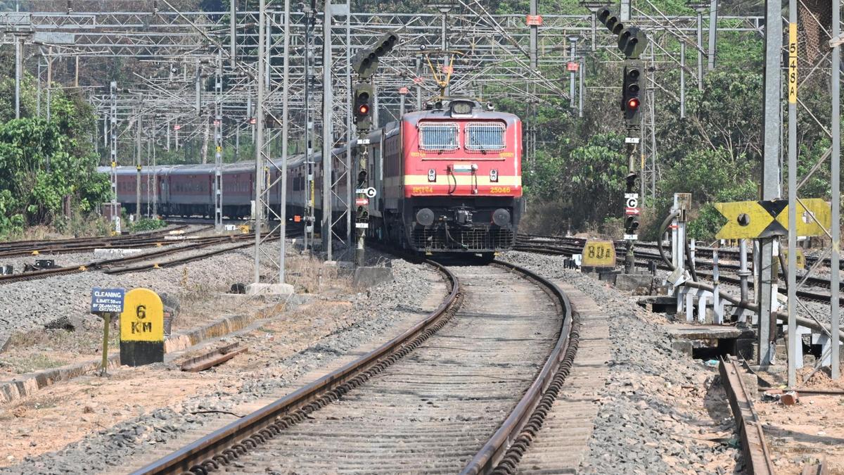 CSMT Express to be short-terminated at Thane till May 19