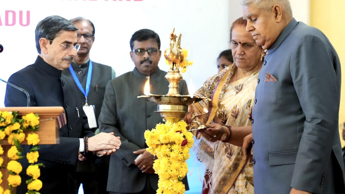 State varsity V-Cs stay away from Governor’s conference