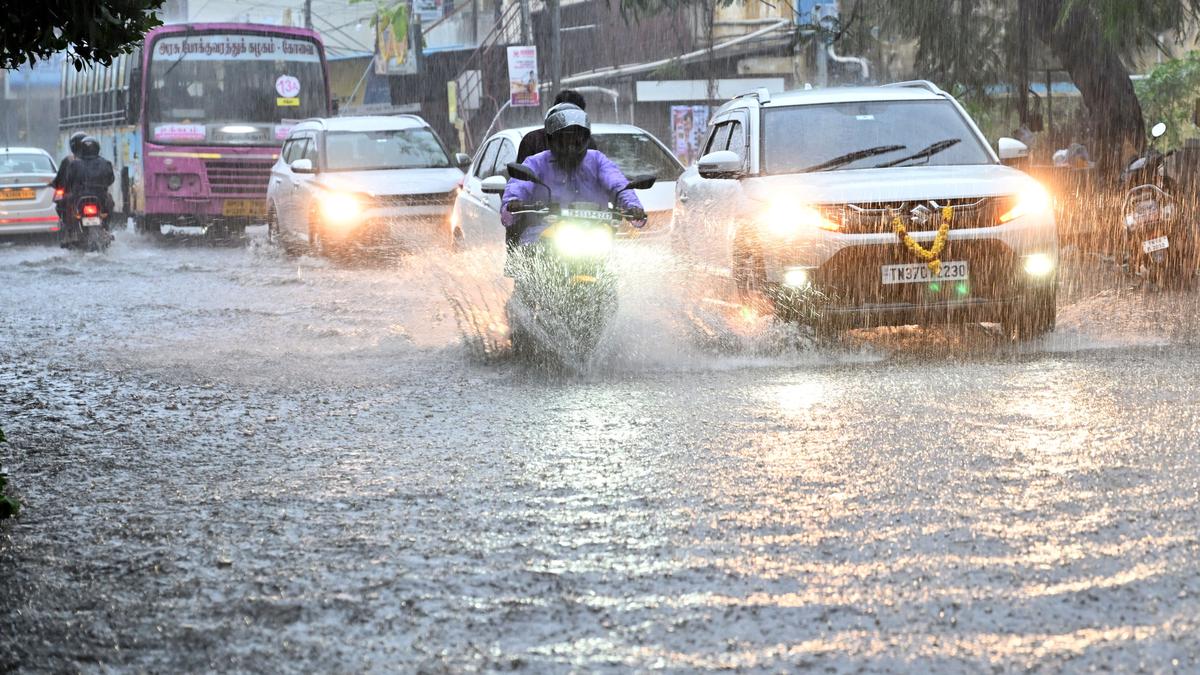 Heavy Rain Inundates Underpasses in Coimbatore, Disrupting Traffic and Homes