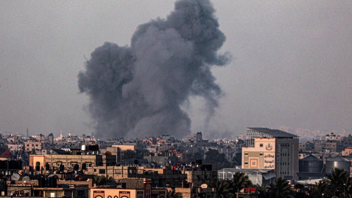 Israeli Strike Kills 16 In Southern Gaza; No Word On Whether Medicines ...