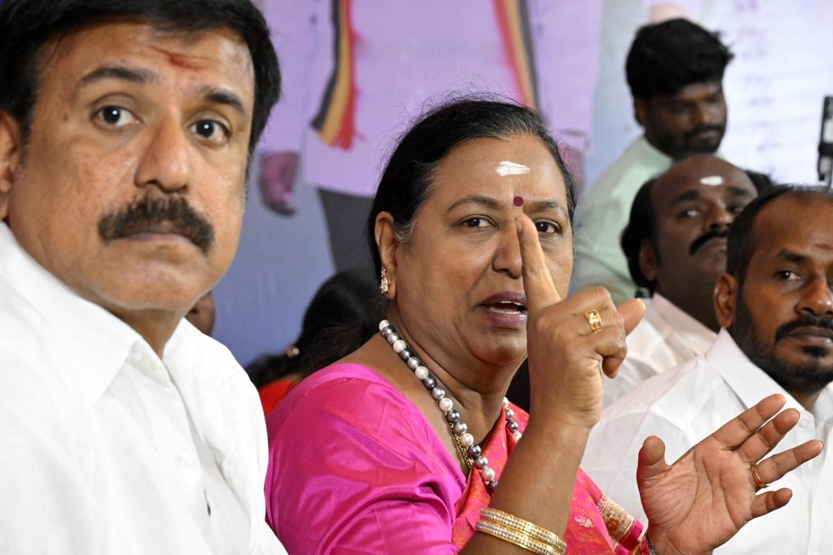 EPS did not keep his promise on Rajya Sabha seat to DMDK: Premalatha