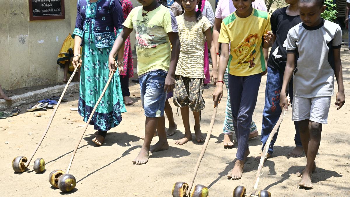 Children learn to make ‘nungu vandi’ at free camp organised by NGO