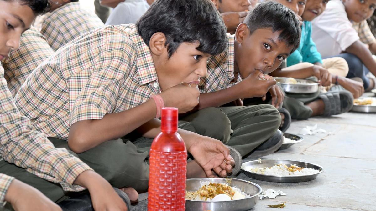 Over 2K children enjoy nutritious food served by India’s first integrated kitchen in Kadapa