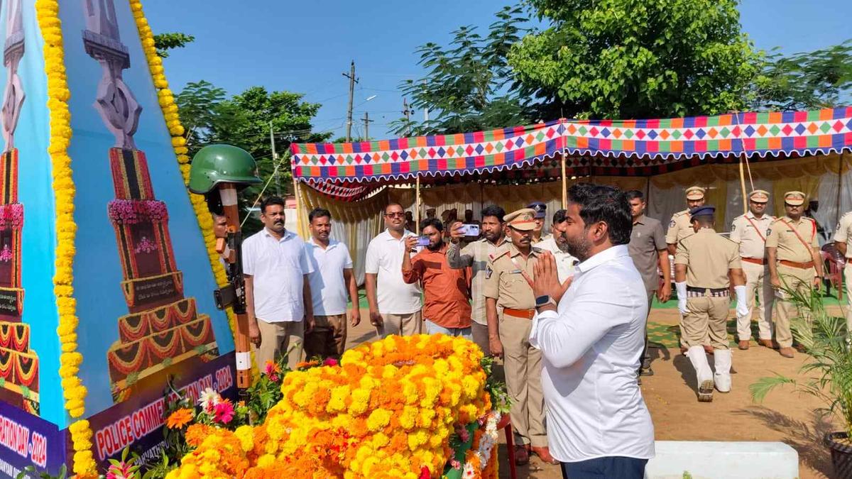 Andhra Pradesh public representatives, officials recall sacrifices of martyred police personnel