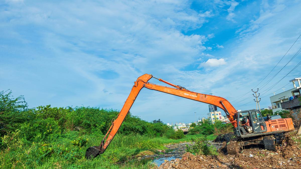 Drain desilting works underway in Ongole, Nellore
