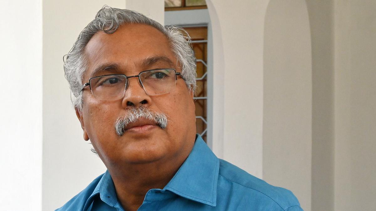 Nilambur bypoll: Binoy Viswam accuses Congress of joining hands with communal parties