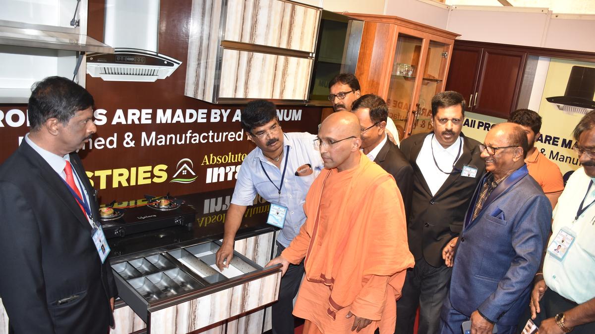 MYBUILD &ndash; 22 begins