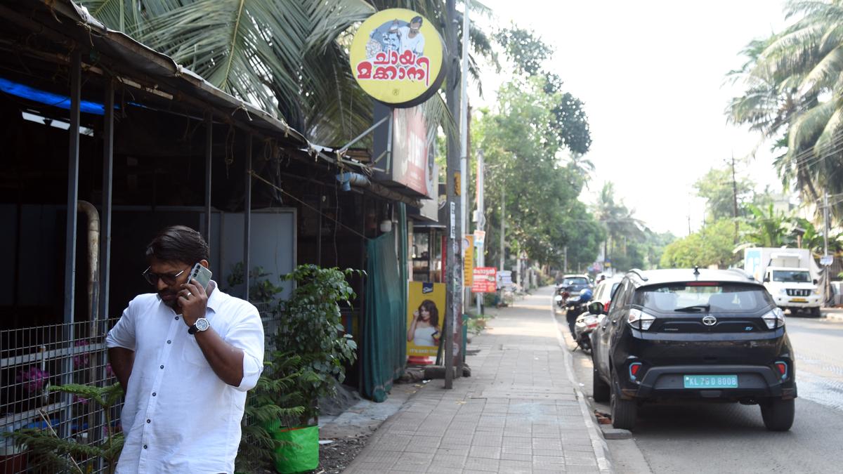 Ban on late-night functioning of shops in force on Kovoor-Iringadanpally road