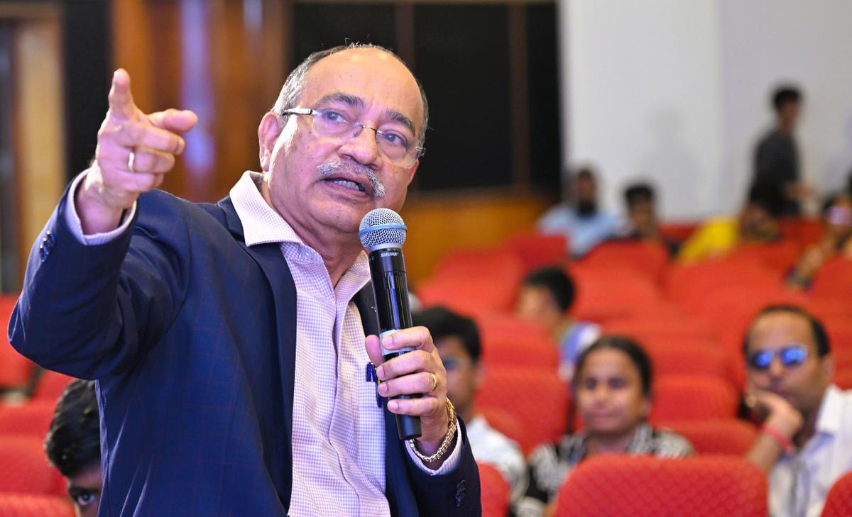 Look at your interests for selecting courses, professor urges students