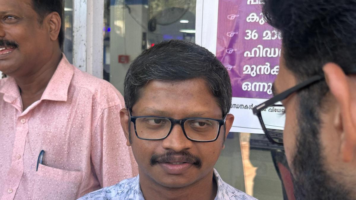 Paint shop employee from Alappuzha wins ₹25-crore Thiruvonam bumper in Kerala