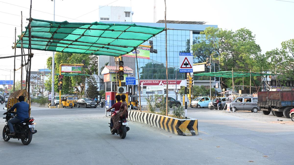Thoothukudi Corporation sets up ‘green cover’ at traffic signals amid scorching heat