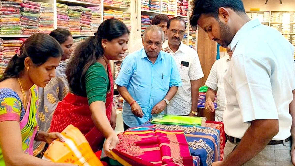 Co-optex fixes ₹ 3 crore target for Deepavali sales in Erode