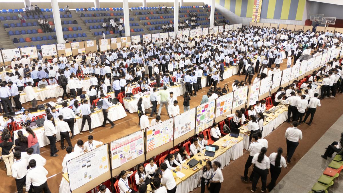 800 students participate in KLETU engineering innovation exhibitions