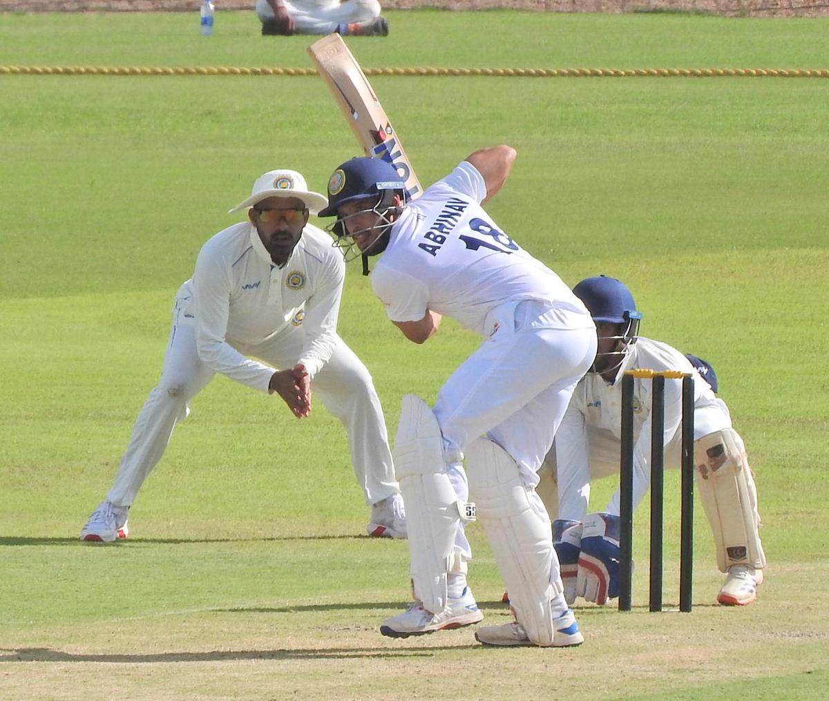 Karnataka's Abhinav Manohar in action against Goa in a 2025-26 Ranji Trophy Elite Group-B match at the KSCA Navule Stadium in Shivamogga, on Saturday, October 25, 2025.