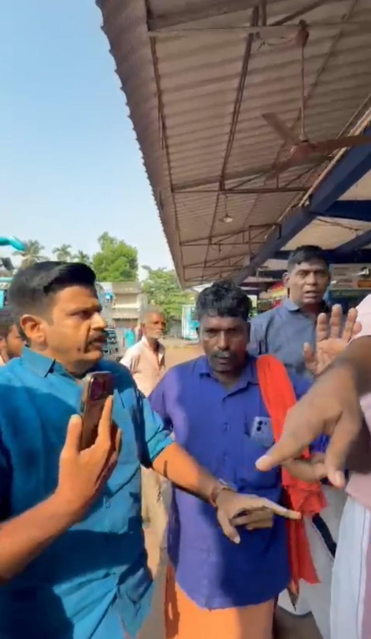 Kerala Assembly Elections 2026: UDF team alleges that they were prevented from campaigning at Cheruvathur bus stand