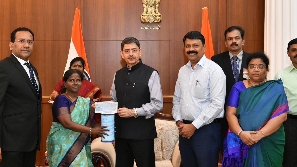 Tamil Nadu Governor contributes ₹5 lakh to Armed Forces Flag Day Fund