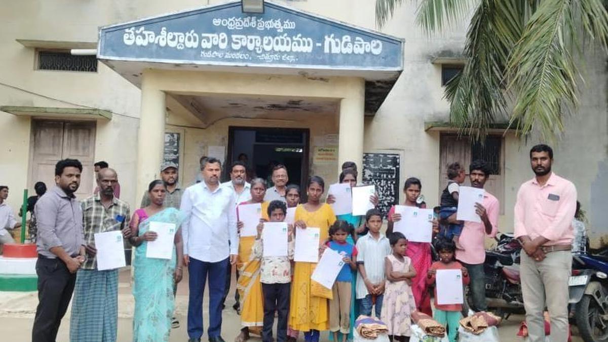 तमिलनाडु के चार आदिवासी परिवारों को चित्तूर में ईंट भट्टे पर बंधुआ मजदूरी से बचाया गया