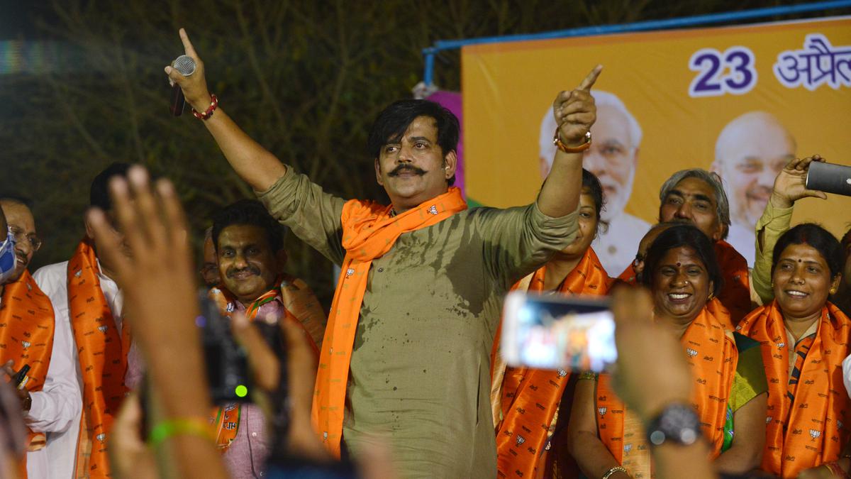 Political reality: everybody loves a Bhojpuri star but the language remains marginal to mainstream politics