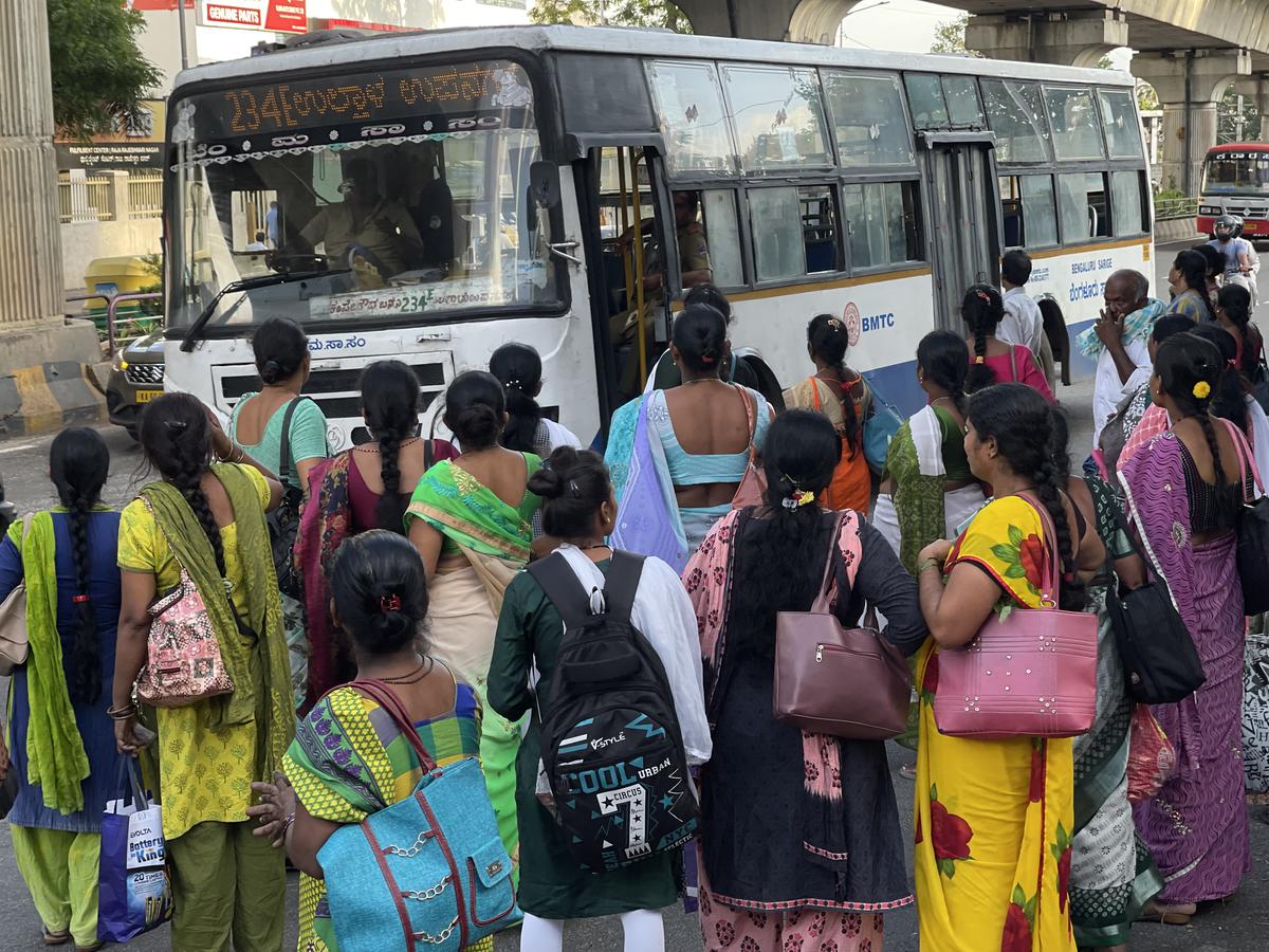 bus travel karnataka