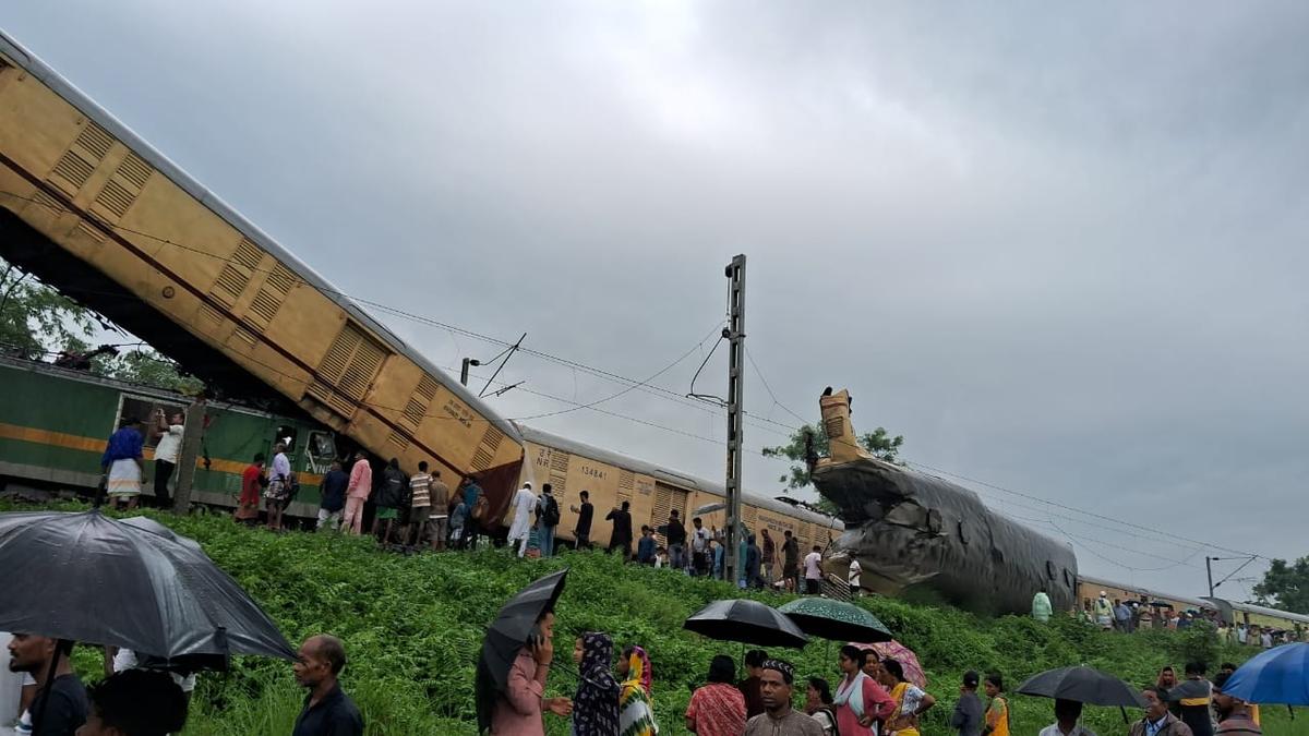 Kanchanjungha Express train accident LIVE updates: Five dead as passenger train rams into goods train in Bengal