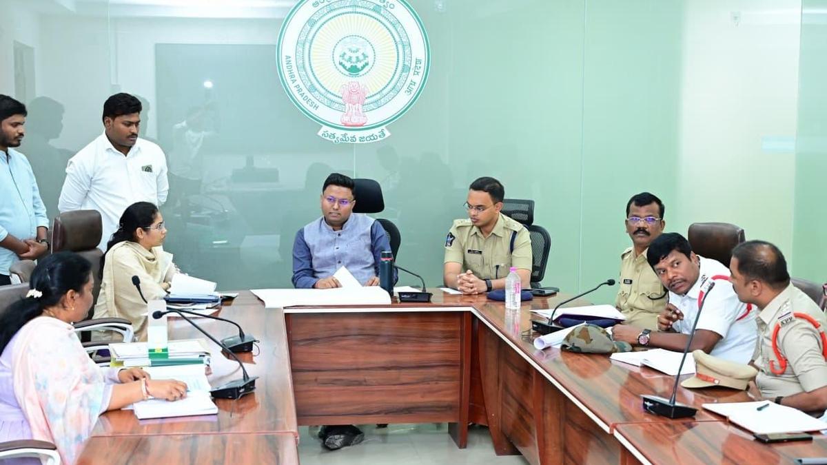 Collector directs officials to clear encroachments on Madanapalle roads to ease traffic
