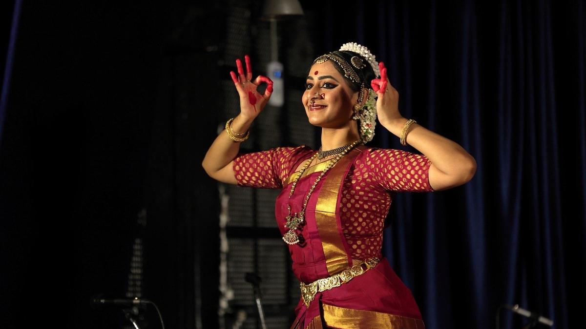 नेहा सथानपल्ली ने घटनाओं के अनुक्रम के माध्यम से रामायण का वर्णन किया