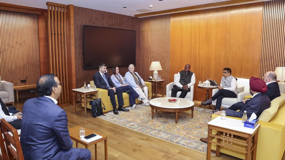 Gujarat hosts CWG review team; preparations for 2030 games under focus