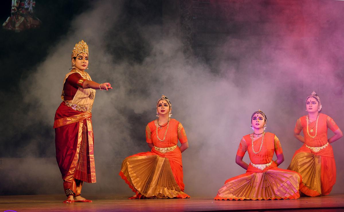 ‘Kallazhagar’ took audience on a journey to river Vaigai  