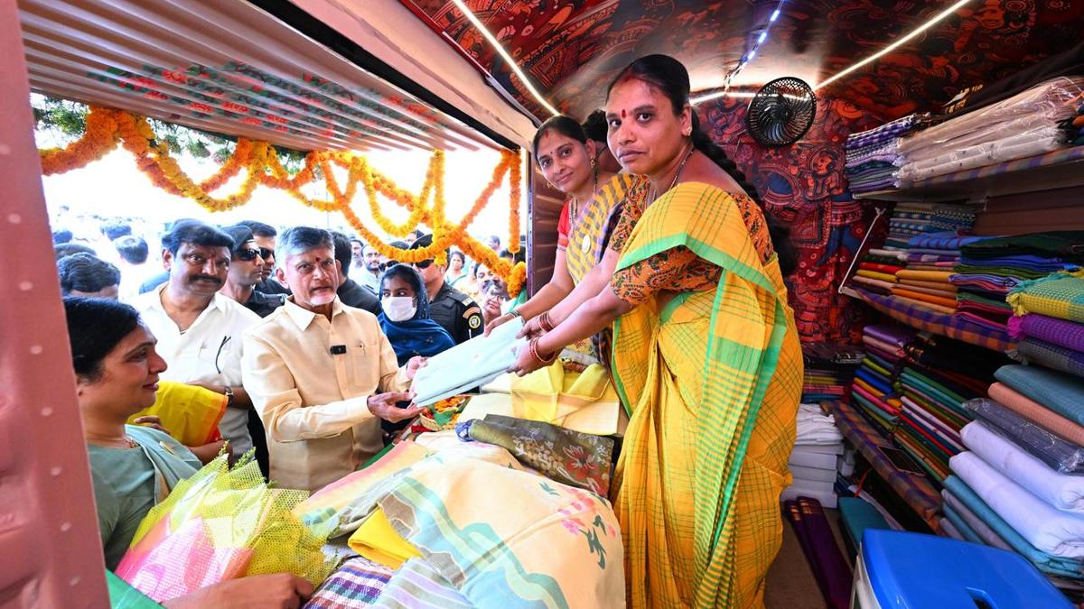 Chief Minister Chandrababu Naidu pats successful women SHG members