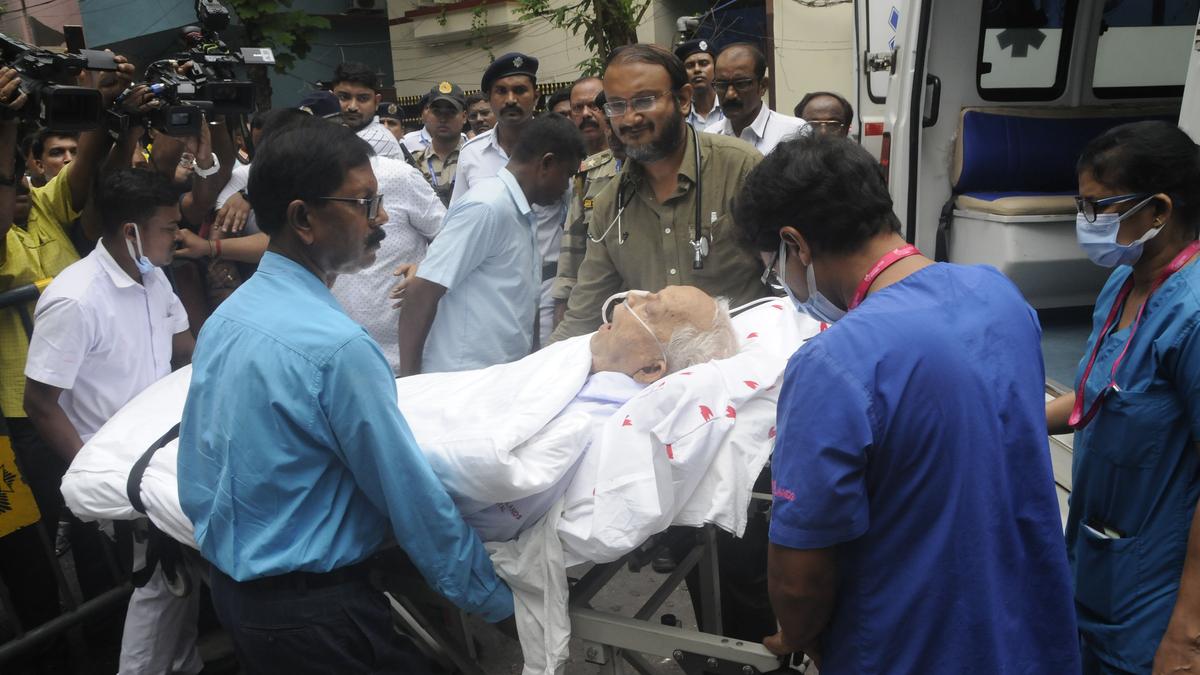 Buddhadeb Bhattacharjee discharged from hospital