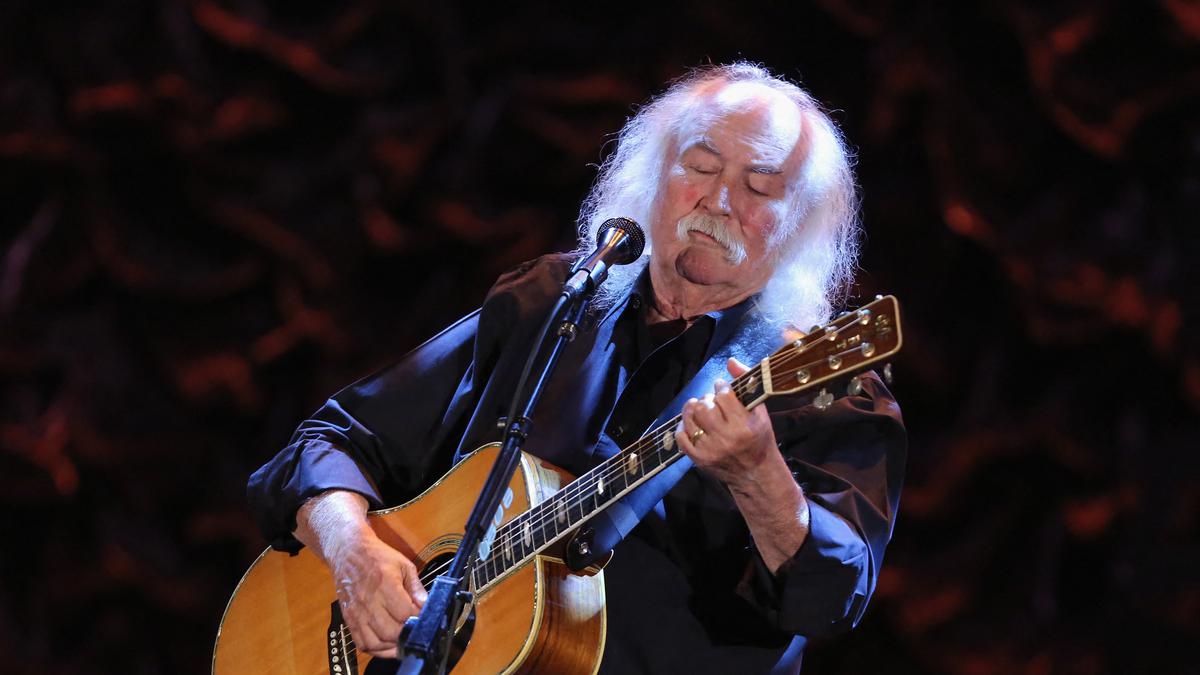Singer-songwriter David Crosby dead at age 81
