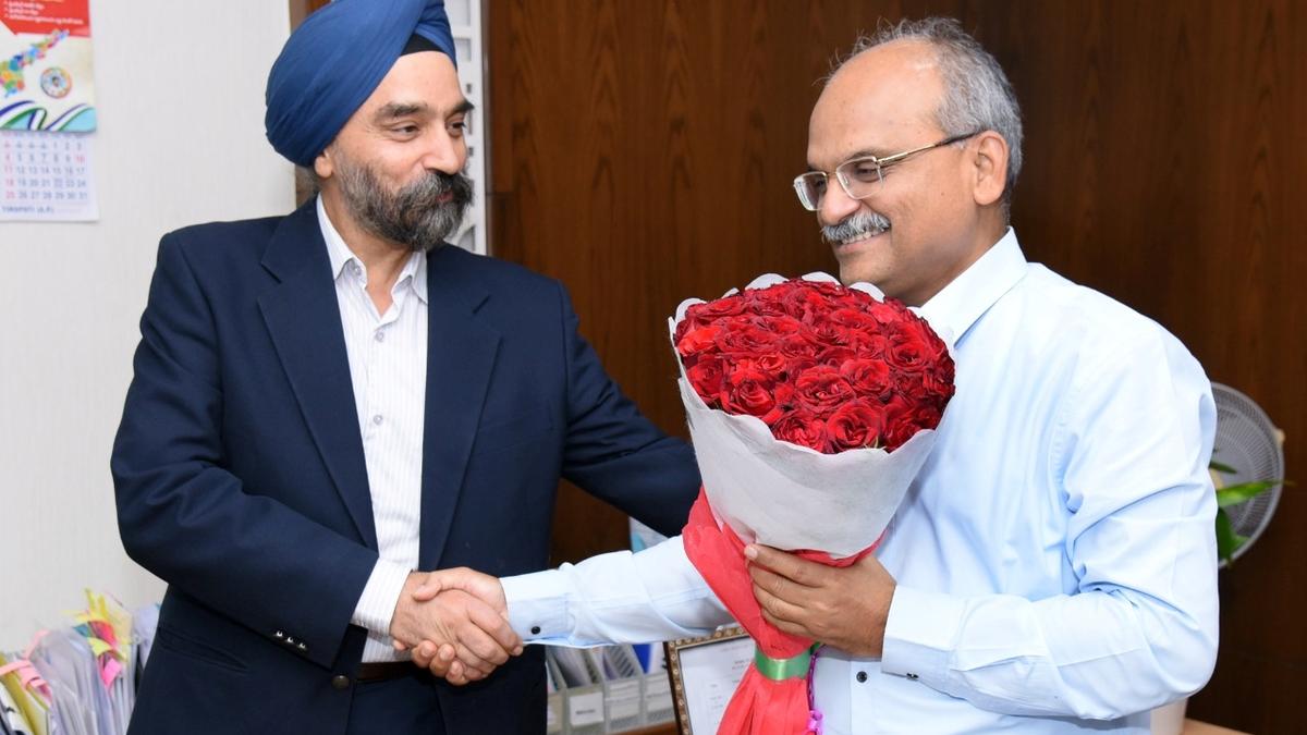 Top official of Ministry of Minority Affairs reviews status of welfare schemes in Andhra Pradesh