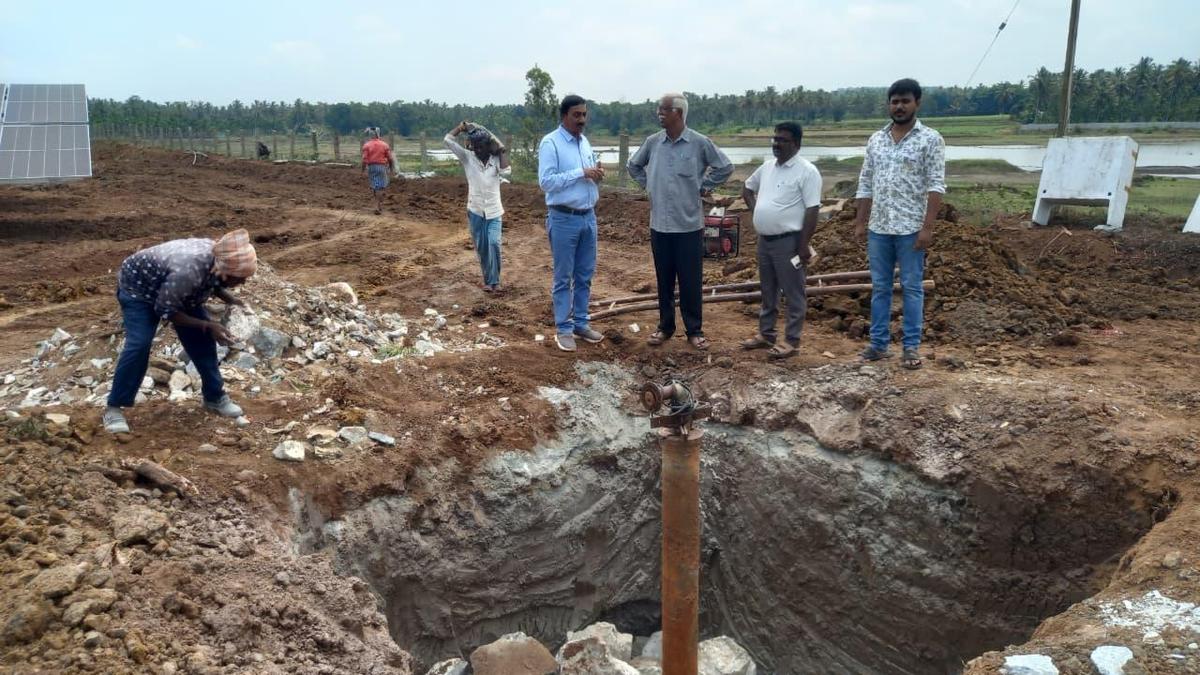Recharge existing borewells instead of drilling fresh ones when a borewell runs dry: Hydrogeologist Devaraja Reddy to farmers