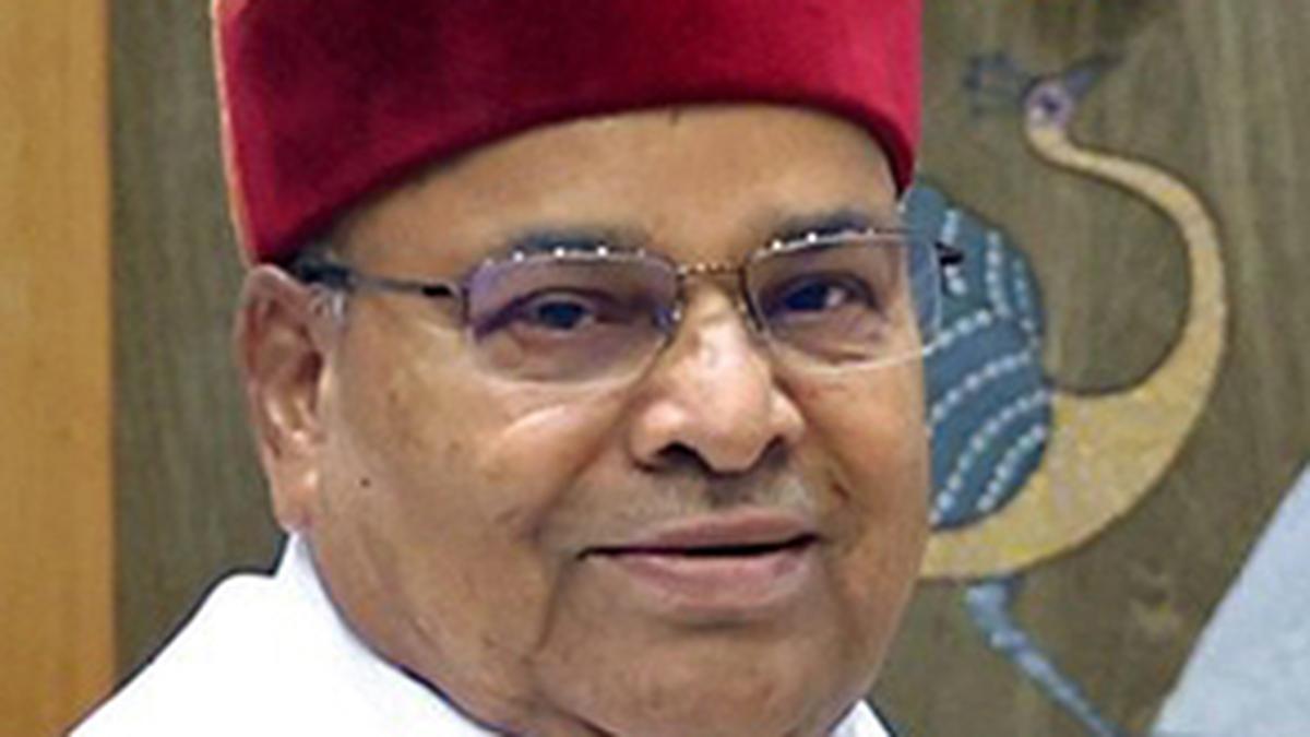 Governor returning 11 Bills this year draws criticism from Congress