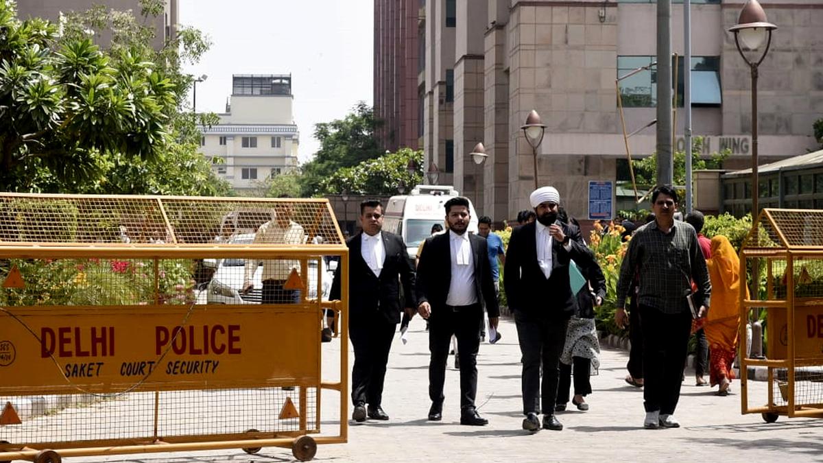 Lawyers Question Security At The Saket Court Complex The Hindu