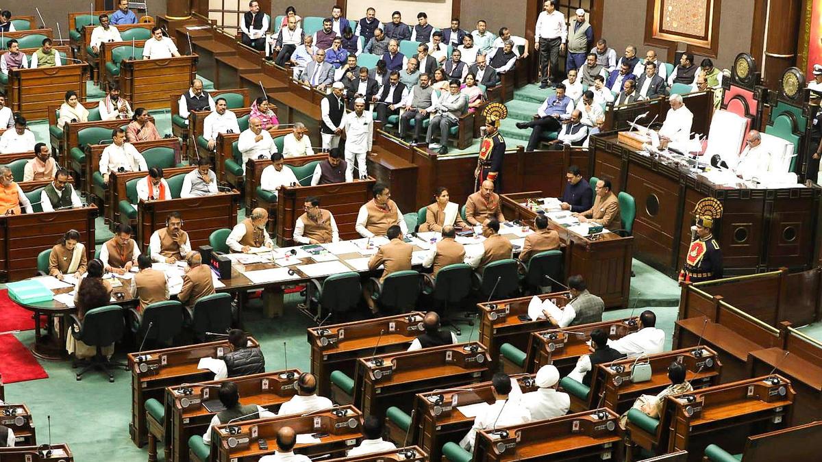 M.P. Assembly’s Budget Session begins with uproar over Indore deaths during Governor’s address