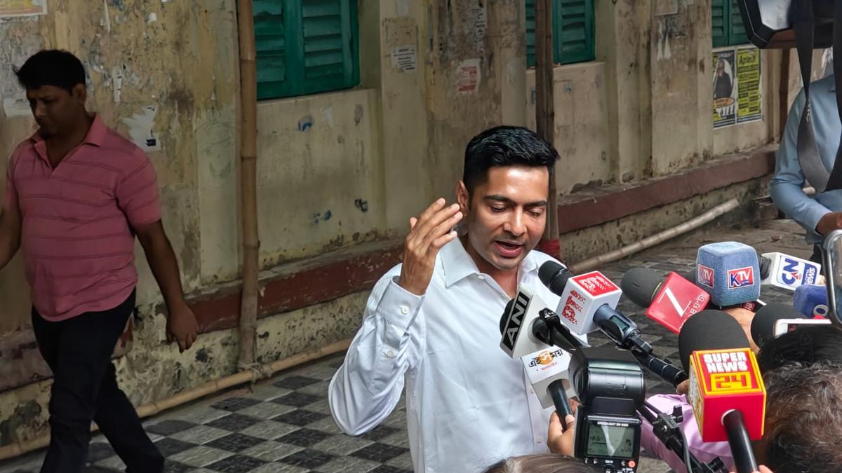 West Bengal Election 2026 Phase 2 Voting LIVE: Mamata, Abhishek Banerjee visit polling booths in Bhabanipur