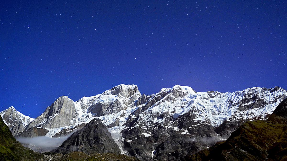 Himalayan glaciers could lose 80% of their volume if global warming isn't controlled, study finds