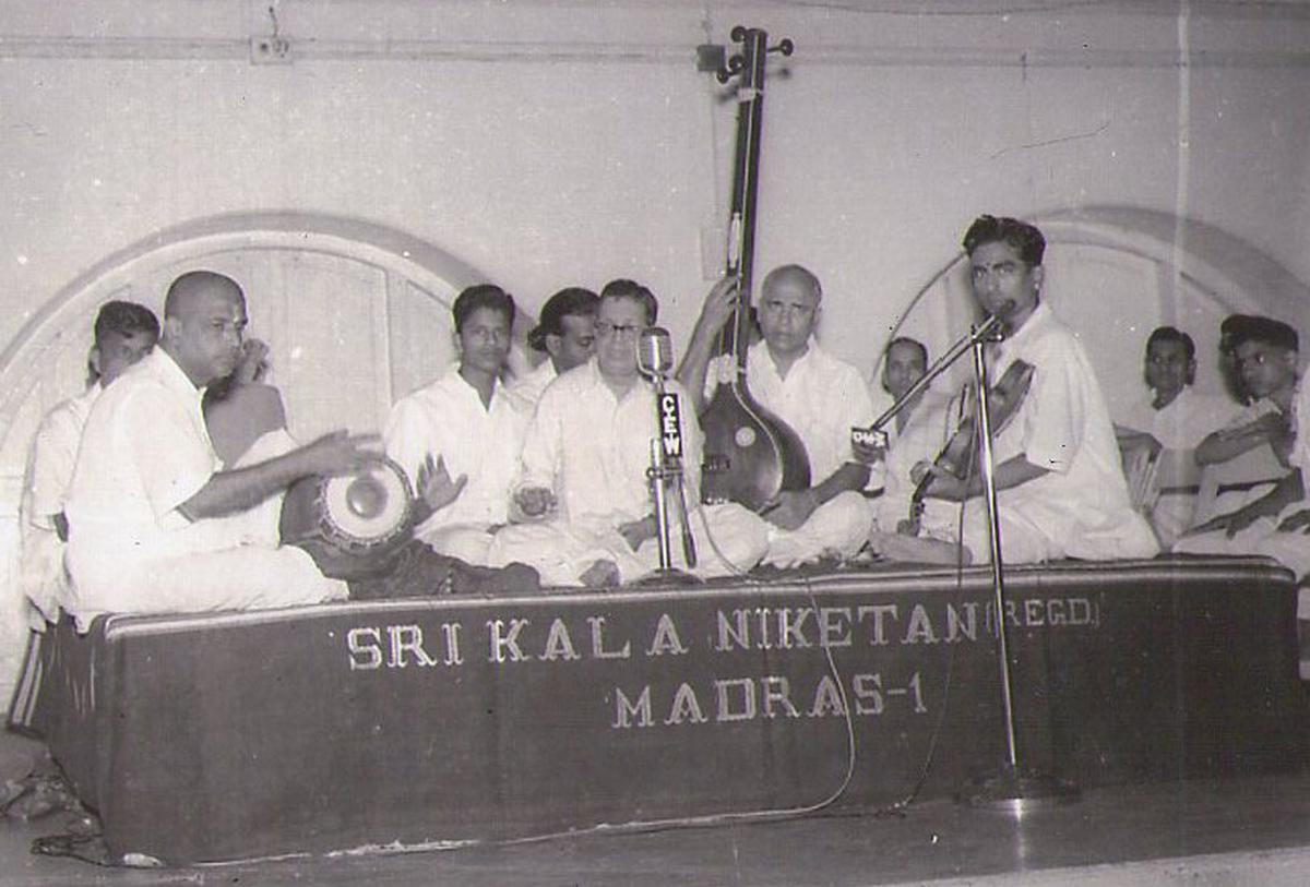 Madurai Mani Iyer performing at Sri Kala Niketan, Chennai.