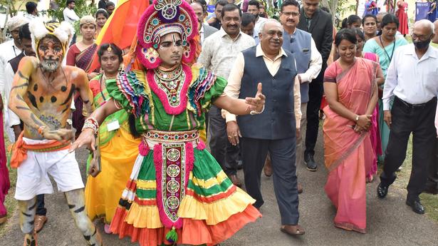 Yuvajanothsava off to a colourful start