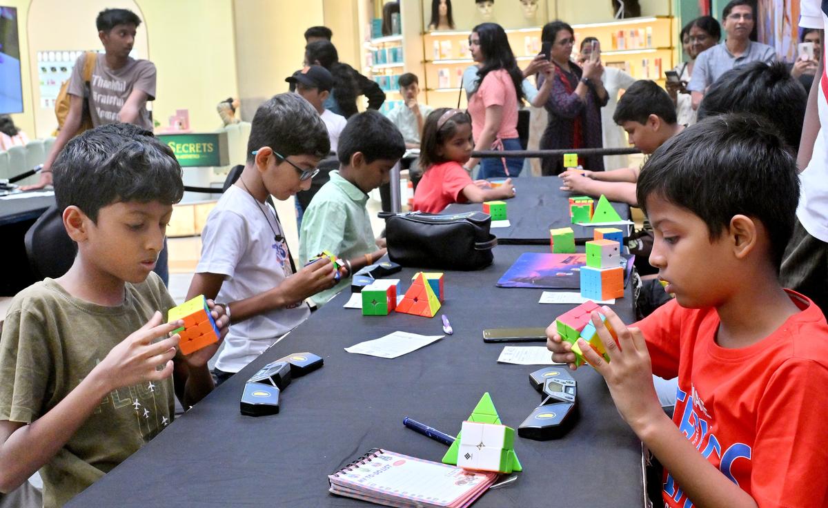 Participants at the Indian Cube Challenge at Phoenix MarketCity