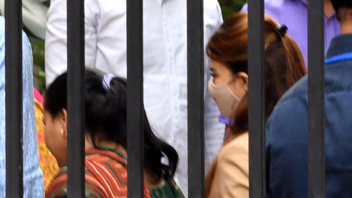 https://th-i.thgim.com/public/incoming/nkd9cd/article70079779.ece/alternates/LANDSCAPE_1200/Jacqueline_Fernandez_DELHI_2022_19_09_5.jpg