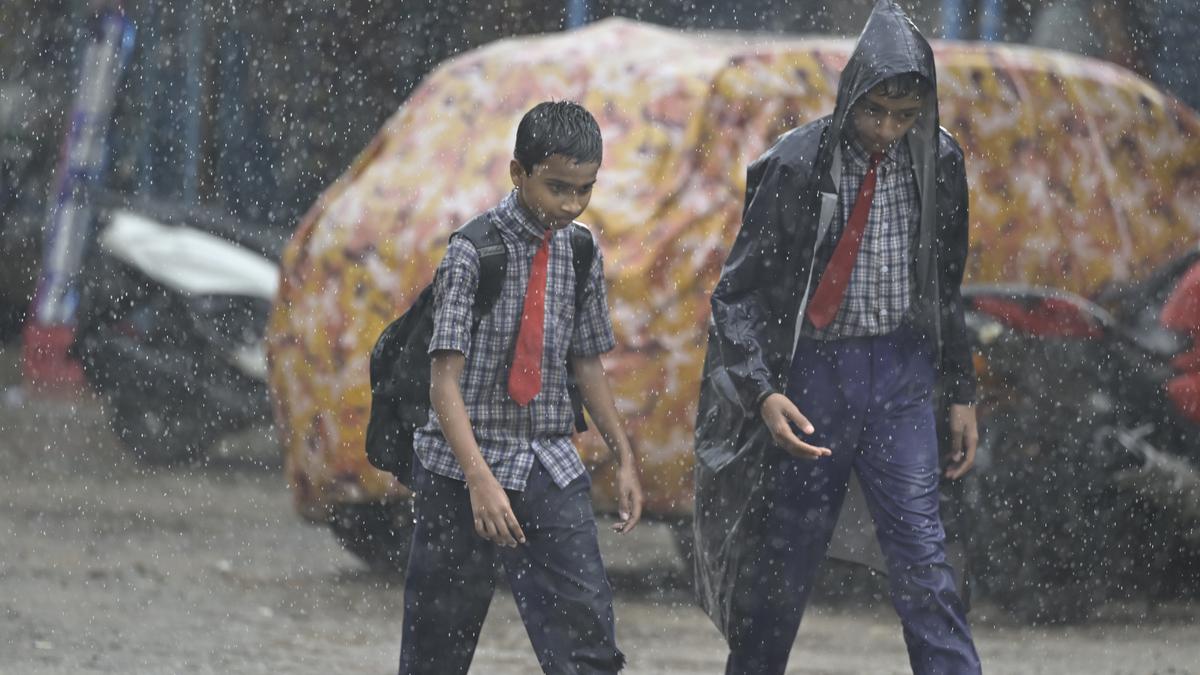 Evening spell of rain disrupts life in Hyderabad