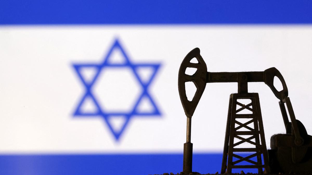 Israel-Hamas Conflict Sparks Concerns of Oil Price Surge: Impact on India’s Economy Explored