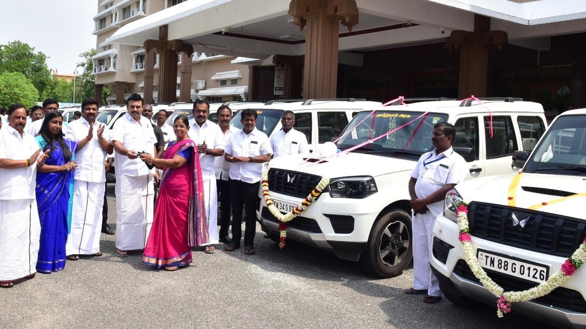 Panchayat Union chiefs get new vehicles