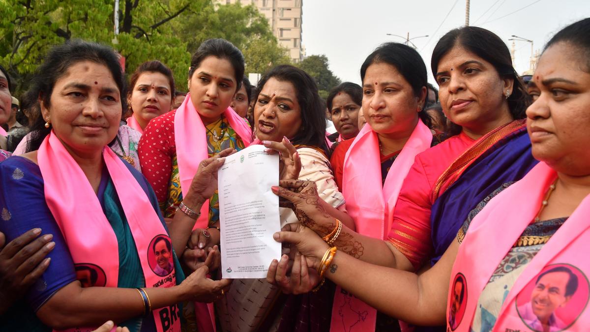 BRS supporters protest Bandi Sanjay’s remarks on MLC Kavitha