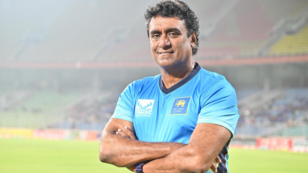Rumesh Ratnayake tentang kemenangan bersejarah Tes Sri Lanka tahun 1985, pemain fast bowling hebat dan melatih tim wanita