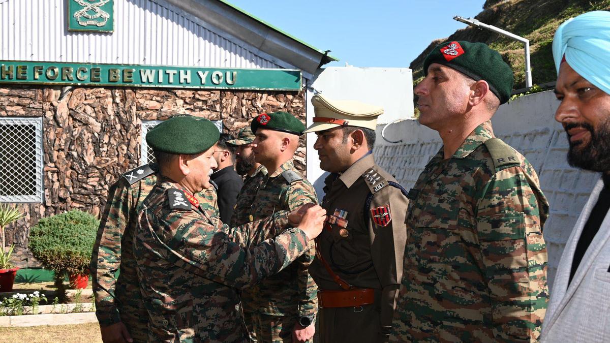 Army Chief reviews counter-terror ops in Jammu and Kashmir, deliberates on infusion of advanced tech