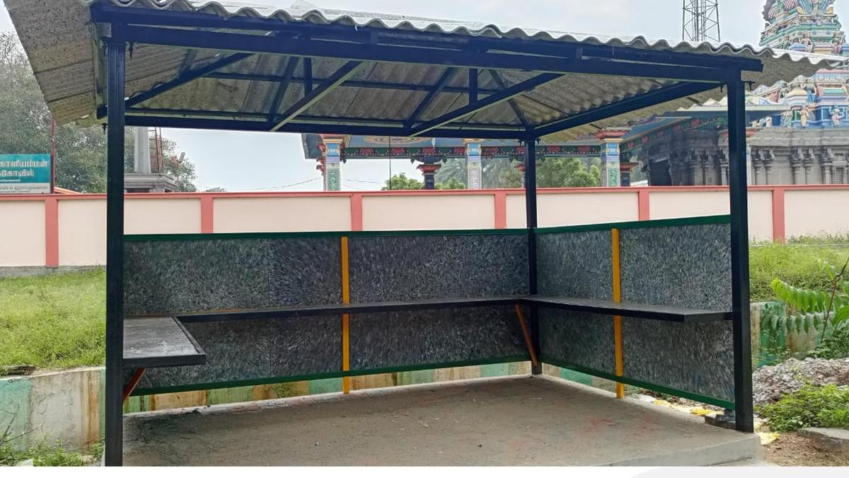 Village panchayat in Coimbatore builds bus shelter from 1,908 kg of processed plastic waste