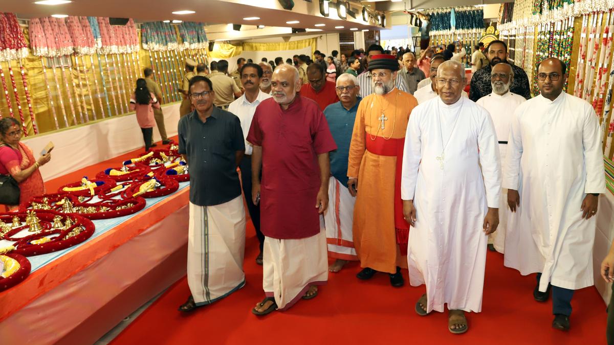 A symphony of colour and craft: Chamayam expos attract huge crowds do sex